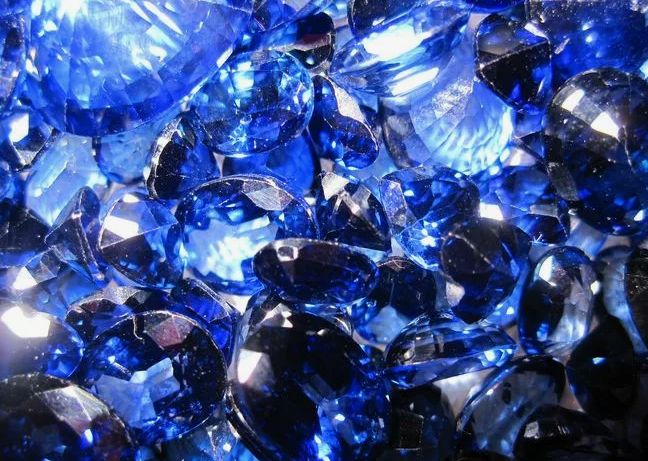 Камень Сапфир от MonteCrystal Gems — природная красота с русской душой