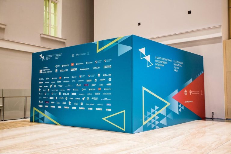 Текстильные баннеры: элегантное решение для рекламы и оформления